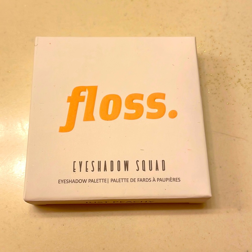 floss EYESHADOW SQUAD in JUST PEACHY